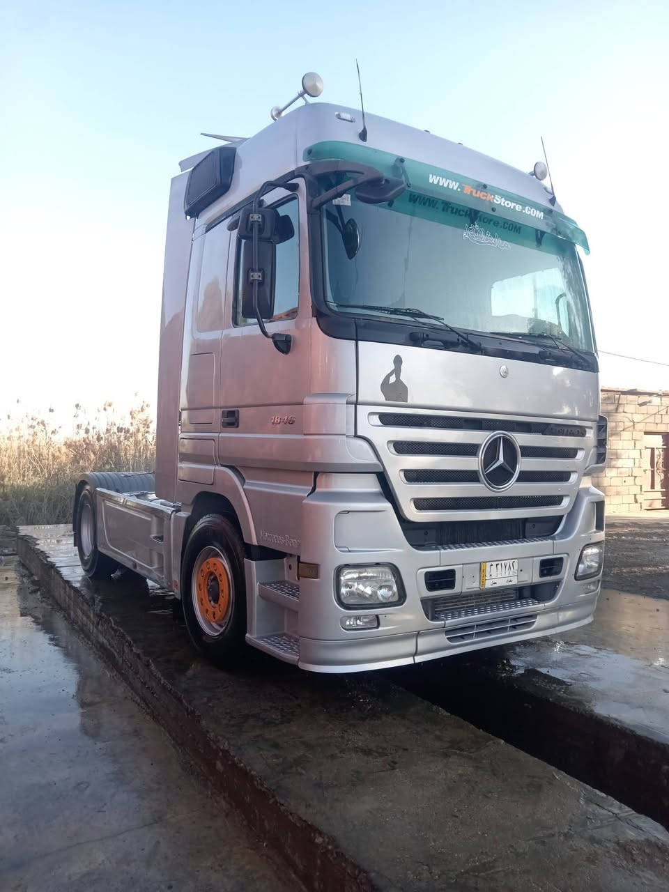 سلام عليكم للبيع اكتروز موديل 2004 مكفوله كفاله عامه رقم بغداد تحويل مكان سيارة الصويره سعر 245 مع المجال ***********
