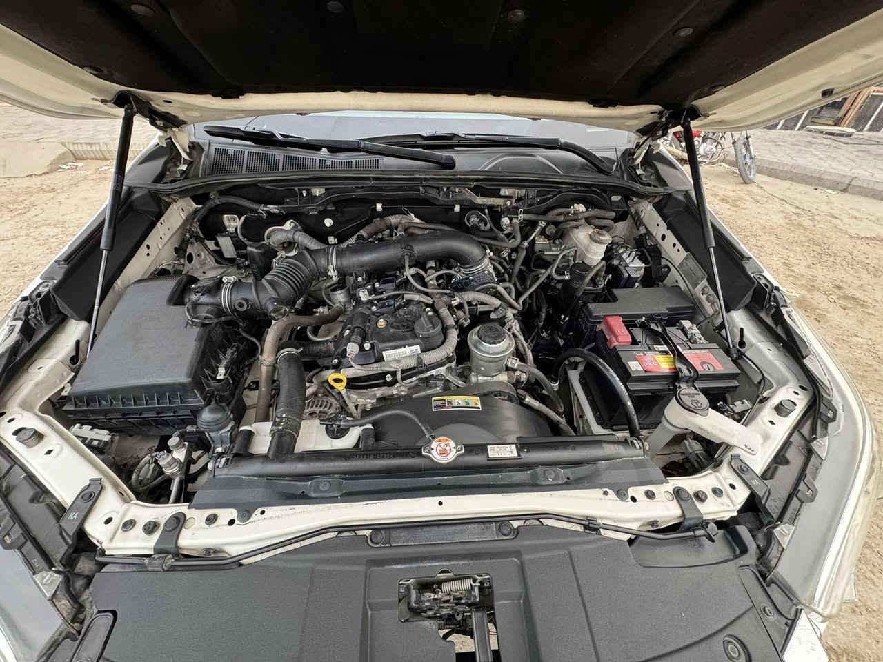 السلام عليكم

بيكم هايلوكس 2021 ساز فول مواصفات كفاله وجديده جداً فقط بارد بسيط باب خلف العبري ماشيه 158 الف اصل تخم تاير جديد   استخدام شخصي و نضيف 

كير اوتماتيك بصمه تبريد قطعتين فول واحد على واحد 

رقم بغداد  مميز  كلش حلو بسم شركة العملاق الاحمر تحويل مباشر  كامله مكمله
للاستفسار ***********
مكان السياره النجف الأشرف
