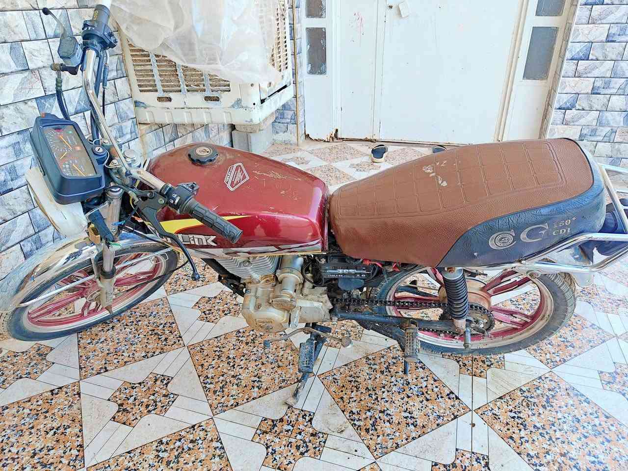 دراجة ايراني للبيع اوراق كاملة
السعر 600
هــــ/***********
