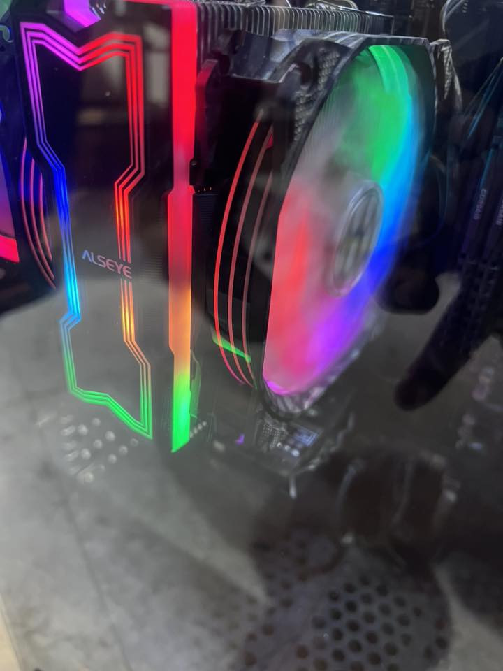 السلام عليكم ورحمة الله
🔹 كيس + شاشة للبيع بحالة نظيفة جداً

المواصفات:
 • المعالج: Ryzen 5 3500
 • كارت الشاشة: GTX 1650 4GB
 • المذربورد: B450
 • الرامات: 16GB Corsair
 • التخزين: SSD 128GB + HDD 1TB
 • الباور سبلاي: 500W RGB
 • النظام: Windows 11 Pro مفعل

🖥 الشاشة:
‏ASUS 27 بوصة – 144Hz
(بيها صبغ بسيط بالكفر الخارجي فقط)

✔️ الجهاز نظيف ومفول وجاهز للاستخدام والألعاب.

💰 السعر على الخاص

📞 للتواصل واتساب:
***********

⚠️ ملاحظة: غير متواجد كثير على الفيسبوك، التواصل واتساب
