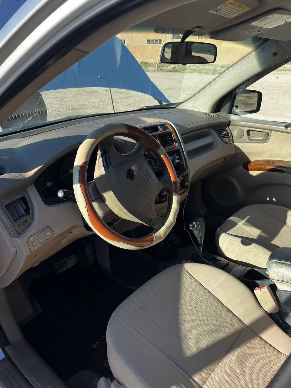 كيا سبورتج خليجي موديل 2009 بيه جاملج  باب اليسرالسعر 90$وبيه مجال للاتصال *********** وستاب/*********** اتصال
