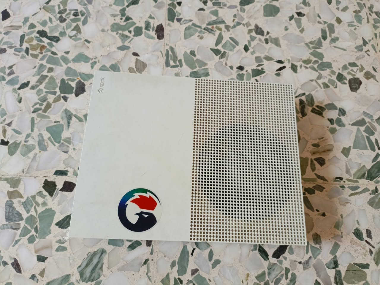 سلام عليكم xbox one s للبيع
يجي وياه كيم باس التمت شهرين مواصفاته معروفه تريد تعرف تفاصيل اكثر  اتصل عل رقم***********  وتحياتي للجميع
