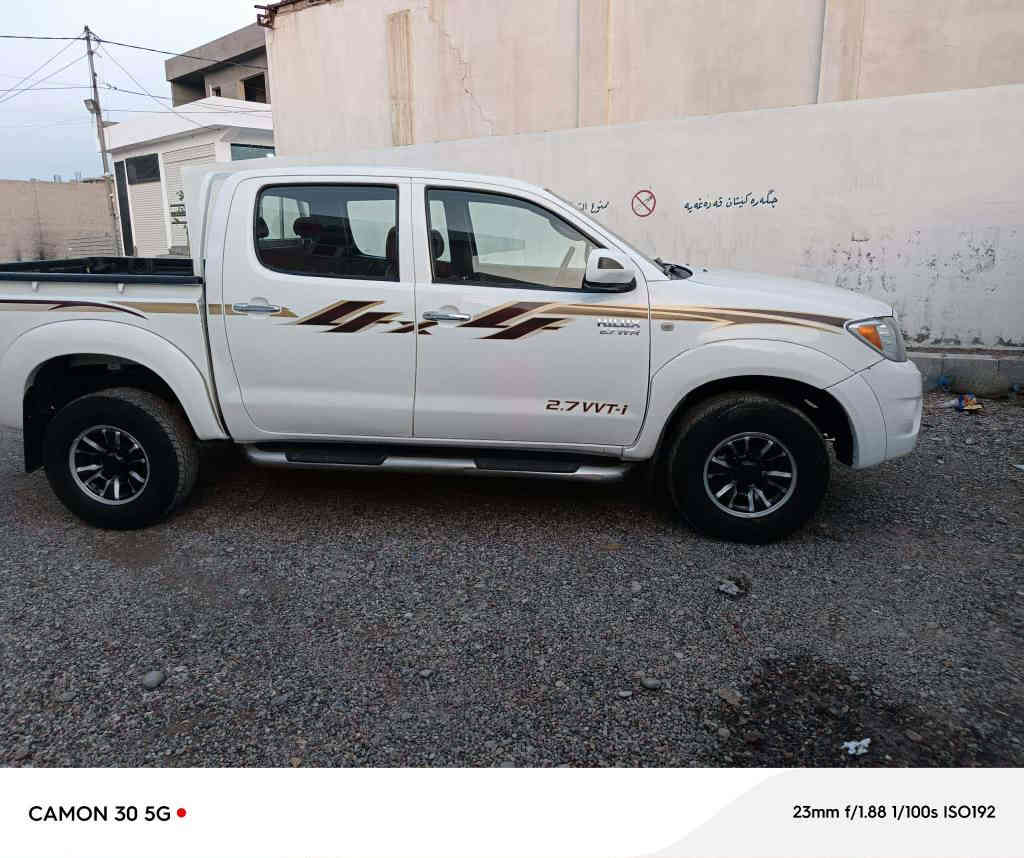 مەرزیە 2006
حیزام بۆیاخە
پێش و دواوەی کەپسە
سەنەوی تازەیە
گێر ومەکینەی بەشەرەت
سعر128$
***********
*********** ديبيس, كركوك
