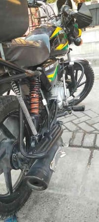 سلام. عليكم بوكسر موديل 21كلاسك دراجه نضيفه بدون اوراق اوراق ضايعه محر...