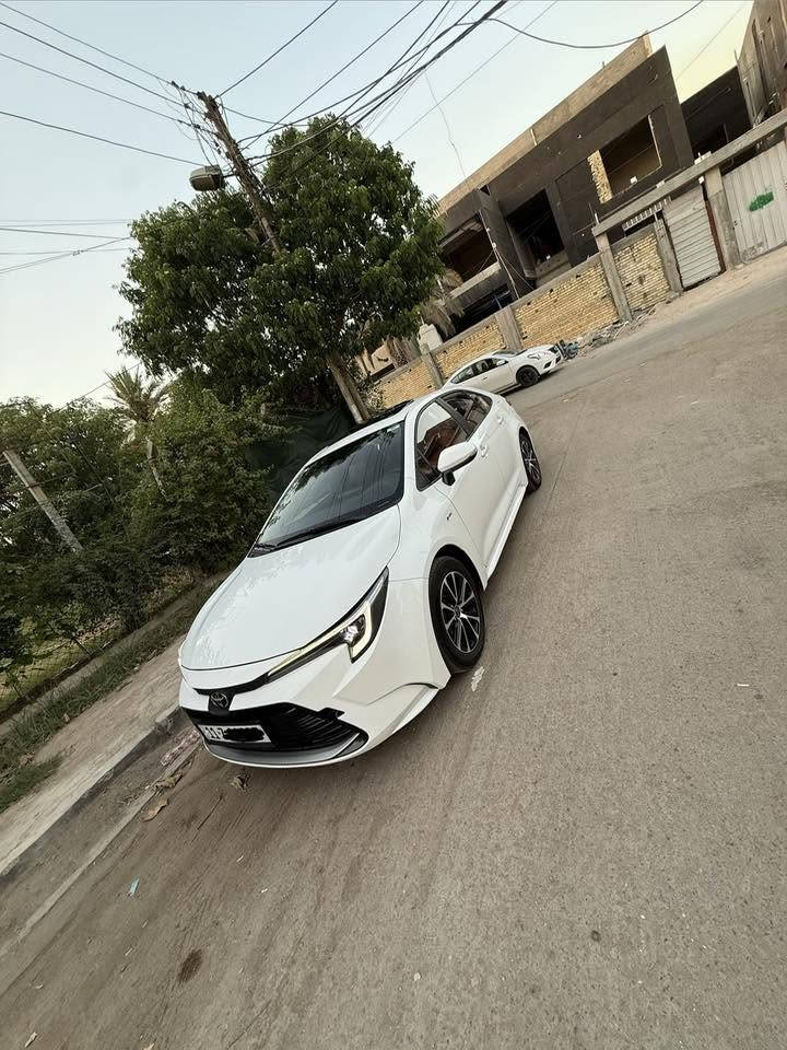 السلام عليكم كورله  خليجي شكل امريكي 2025 ماشيه 18الف السياره  رقم بغداد كفاله عامه ما عده شخوط بل دعاميه الأمامي والخلفيه وشويه بيها شخط بل جاملغ الخلفي السعر ب 150 ورقه وبيها مجال 
رقم ***********
مكاني بغداد الدوره
