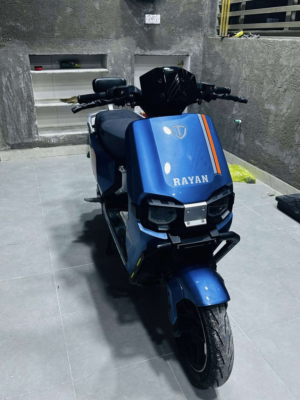 السلام عليكم ريان وحش الكون
دراجه جديده وحلوه طسه ناعمه
72v /35Ah باتري7
ماطور 2000W
2 سويج + 2 بصمة
جهاز انذار ضد السرقة
نظام TTFR لاعادة الشحن عند استخدام البريك مكاني بغداد سعرها 900بيها مجال بسيط لل استفسا واتساب او اتصال
***********
