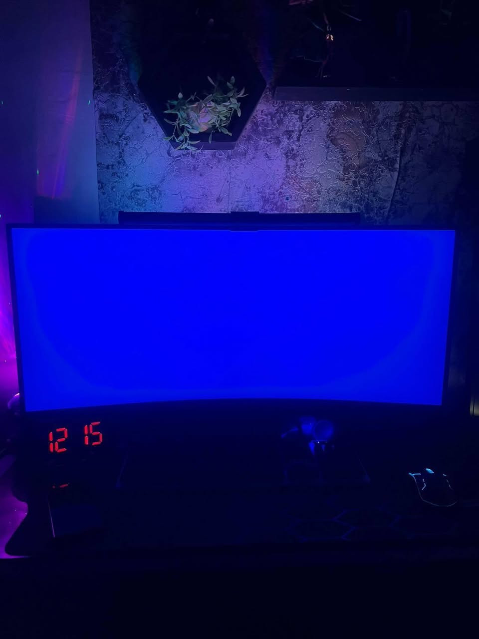 سلام عليكم 
شاشة للبيع مواصفات

Minifire 34 inch curve 2K 165Hz

نوع Va
تحتوي على مدخلينHD ومدخلين De

مقوسة مثل ماموضح بصور مع لايت بار السعر الكلي (230)  قفل

استخدام قليل جدا

توصيل ماعندي مكاني ميسان العمارة *********** واتس
