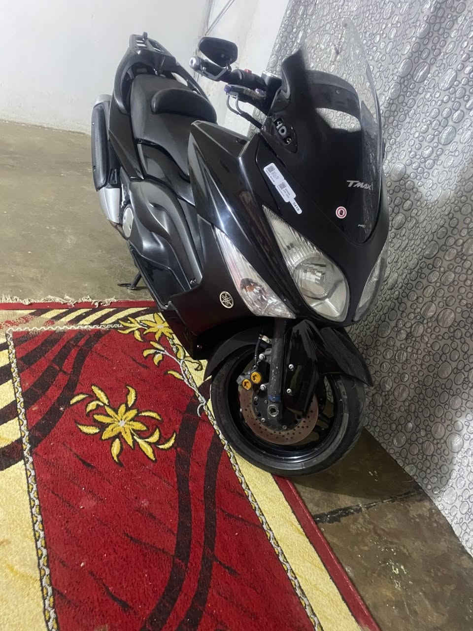 يا الله السلام عليكم تي ماكس2011 دراجة مكفولة كفالة عامة من الزلغ ماشية17 الف حقيقي الدراجة ما طالعة شهرين من البيت مغطيهة وعايفهة ليل شارعنة محفور   الدراجة برغي مال ملعوب بيهة كلة على البلادي نازلة من ماهر الكناني مكاني بغداد الحيسنية الرقم ***********
