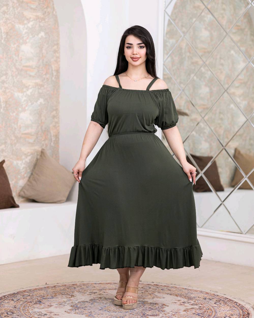 فستان بحري 

خامة زبدة تركي شرط الفحص 

فري سايز لحد ٨٥
