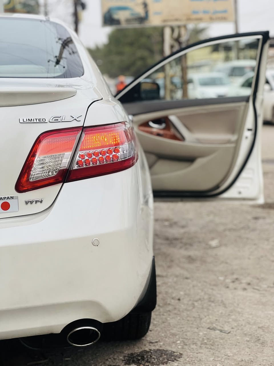 السلام عليكم من رخصه الادمن
للبيع كامري موديل 2010 GLX معروفه مواصفاته 1/1

اشاير بل مري برده كهربائيه فتحه سقف تحكمات ستيرن جهتين

خليجي كفاله عامه من الضربه او التصليح 

الدعاميه الخلفيه مصبوغه والأماميه نصها مصبوغ للجماليه 

كير و مكينه جدد حداديه وتايرات جدد يعني شغل واطلع 

(المكينه مبدله جديده اخت الزيرو)

سنويه بأسمي وهزه جديده 

السياره جديده بمعنى الكلمه 

ماشيه 200 الف حقيقي 

السعر 140 ورقه 🔒
والي مايعجبه السعر خلي يعبر المنشور سيارات موجوده خير من الله 
عنوان بغداد بلديات 

الاتصال على الرقم ***********@
