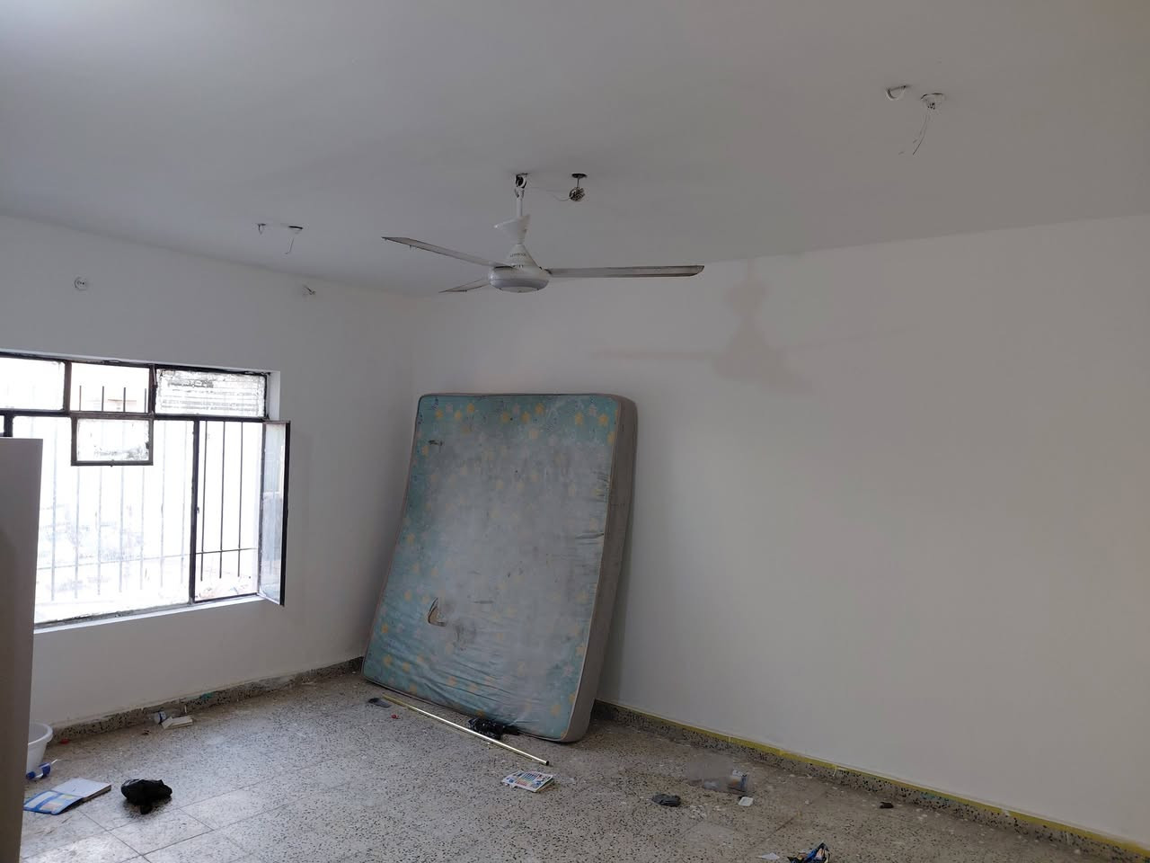 بيت للايجار طابق ثاني  *********** واتس اب 
اتصال ***********
