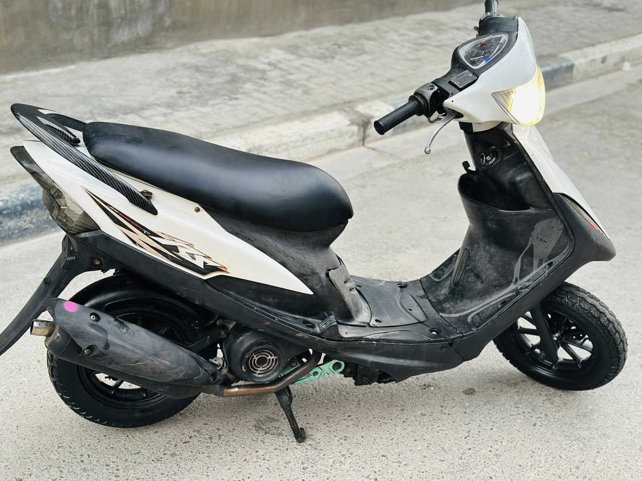 ماكس عدله يباني مامفتوحه كهربائيات كلها شغاله اي نقص ماكو بوشه 49 بلاد كفراتها بلاد مختمات نفس الختم سعر 600 وبيها مجال لاستفسار *********** أو متواجد وتساب مكاني بصره حي الشرطه
