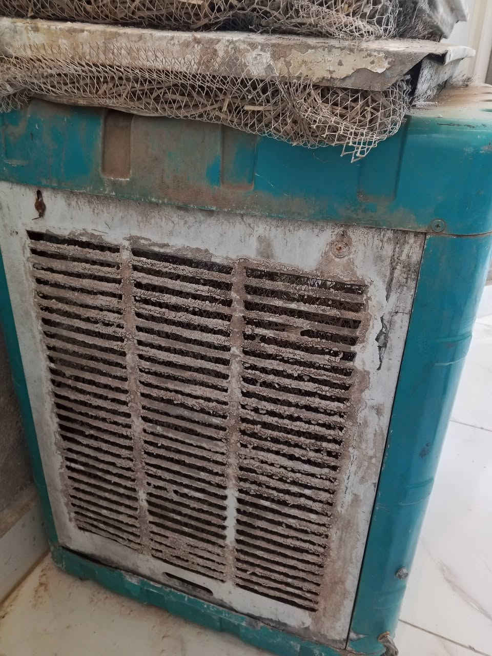 مبرده للبيع شغاله وكلشي مابيها يرادلها تنظيف فقط لان جانت بمكان بيه رطوبه وقفيص ب ٣ الف 
ب ٥٠ الف سعرها


**إذا كنت صاحب هذا الإعلان وتريد حذفه لأي سبب، رجاءا أرسل رسالة إلى الدعم الفني**