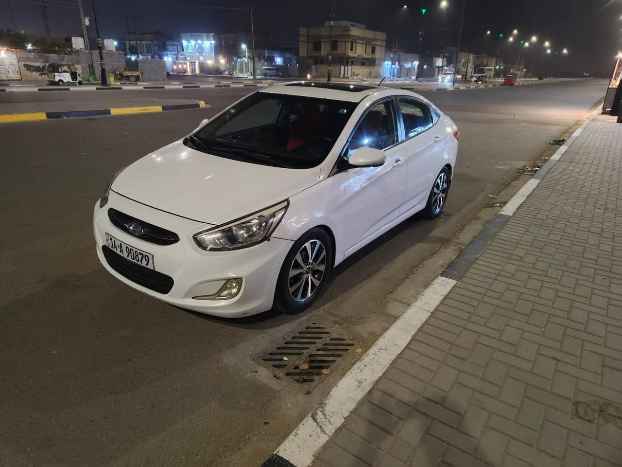 السلام عليكم شباب سياره كسنت موديل 2016خليجي كفالة من صبع وتبديل بس بيه بارد بل جاملق مالي سياره رقم بصره سنويه 27 سعر 105       ***********
