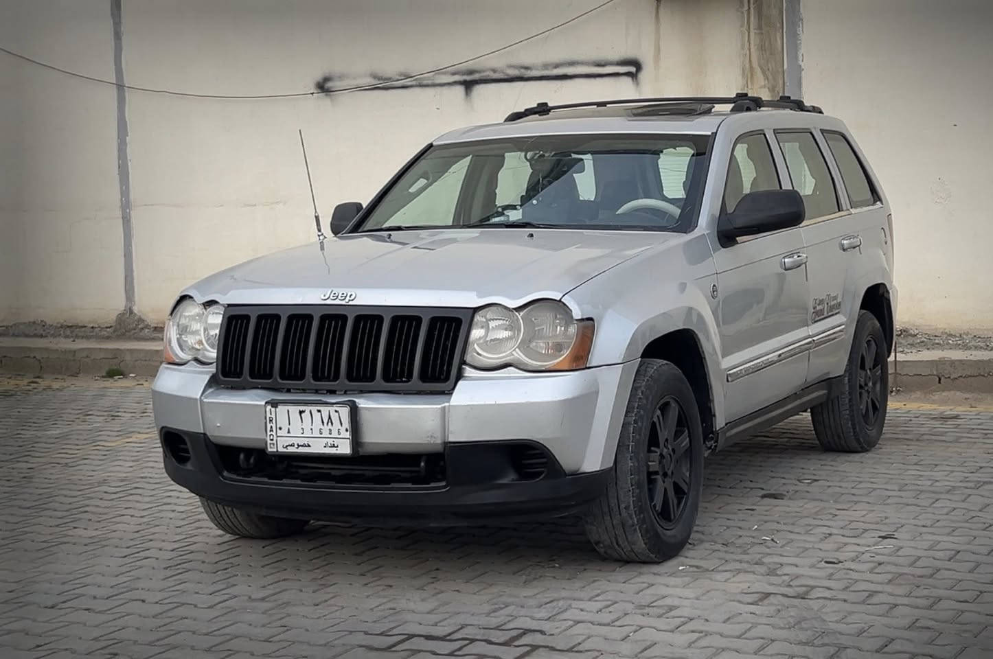 سلام وعليكم ، جيب لاريدو موديل ٢٠٠٨ بسعر ٨٧ وبيه مجال
وماعتقد هيج نضافه بهل سعر 
فول موصفات فئه لمتد لون سلفر ‬
تخم تاير جديد 
صدر نضيف ، و ترايك لشمال 
والسياره احله من الصور 
غرفته كلش حلوه كهرباياته كله شغاله 
رقم بغداد شرط التحويل 
ملاحضه شويه بيه جولح بلجاملغ الخلفي على كد شبر
غير متواجد على الماسنجر
عنوان بغداد العامريه 

‭٠٧٨٩ ٠٨٣ ٩٨٩١‬
