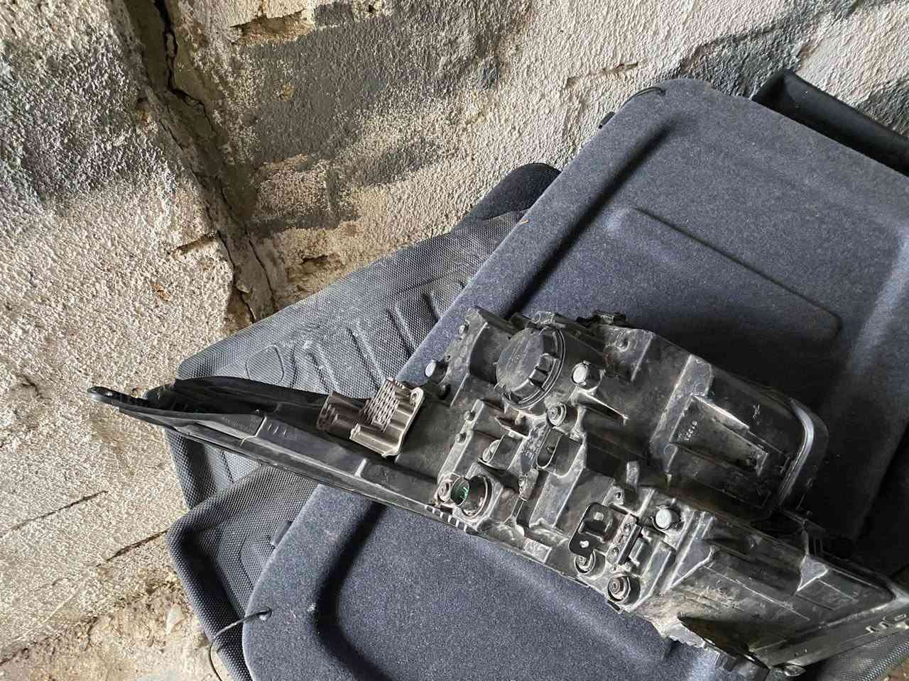 السلام عليكم لايت سيلتوس  اصلي جهة اليمنه 24 -25 دبل عدسة زنون اخوان  جديد  قفله 150 مكاني بغداد


**إذا كنت صاحب هذا الإعلان وتريد حذفه لأي سبب، رجاءا أرسل رسالة إلى الدعم الفني**