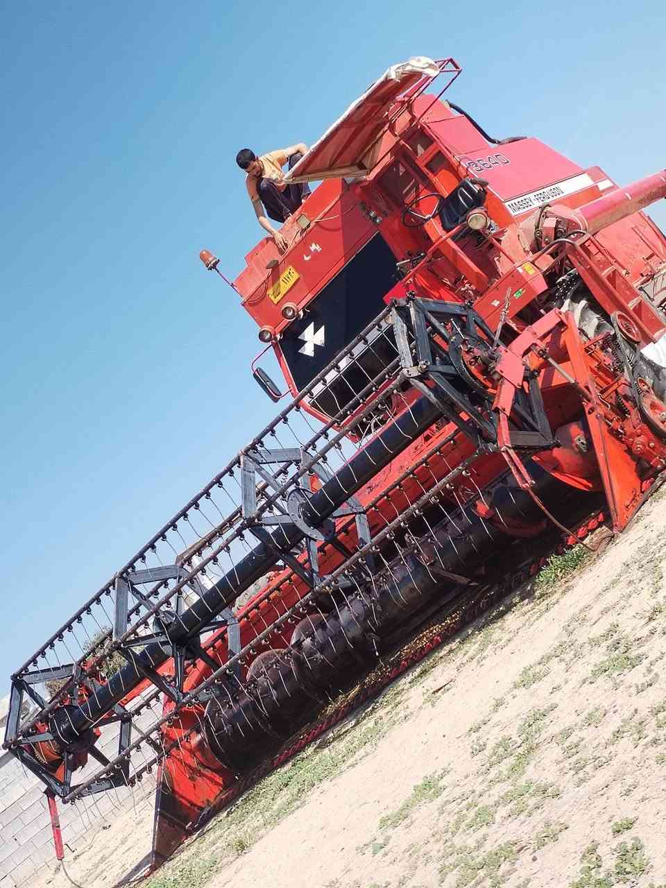 حاصوده موديل 1999 قضاء مخمور
ناحيه القراچ قريه الصرناج للاستفسار ***********
