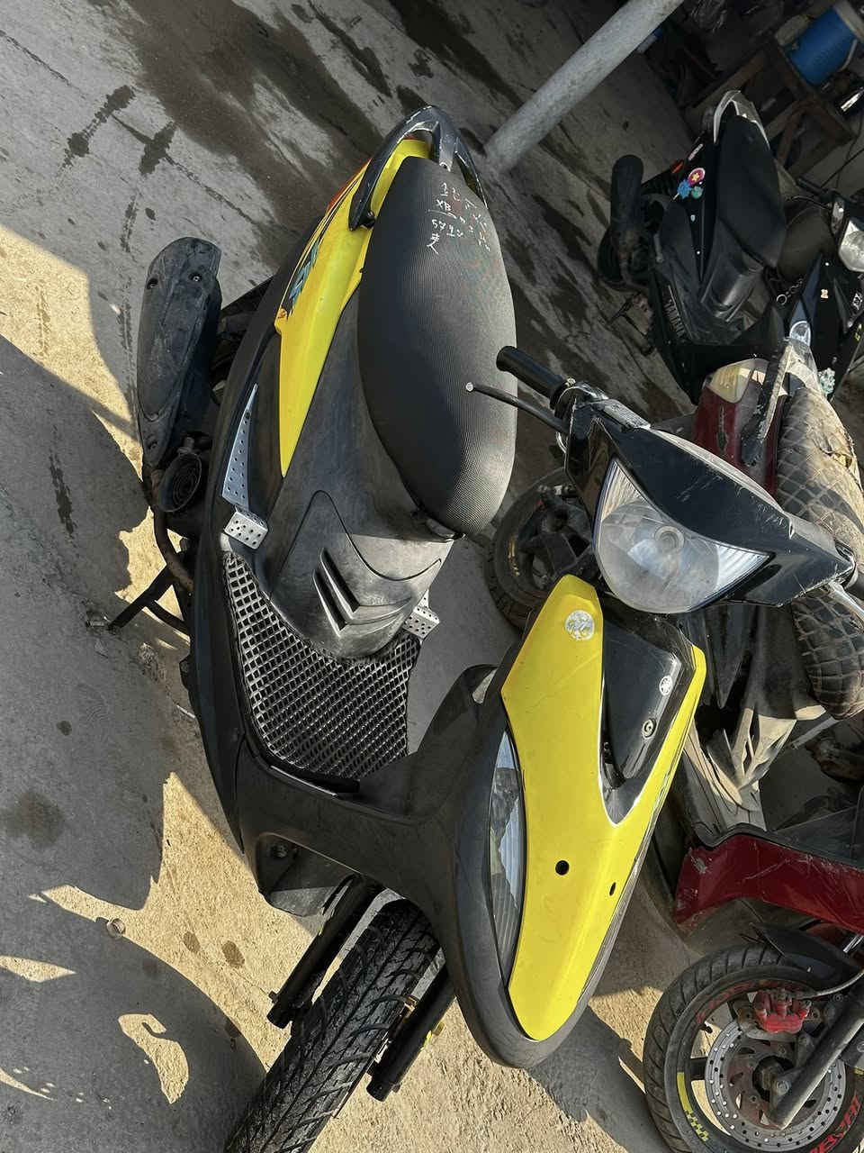 ماكس عدله ختم واحد لون مميز 
كفاله عامه 
متروسه ختومات 
مابيها اي نقص مثل مموضح بصور 
ماشيه 13الف مامتعوبه 🤷🏻‍♂️
مكاني حله نادر 
***********هـ
الاستفار اكثر خاص
