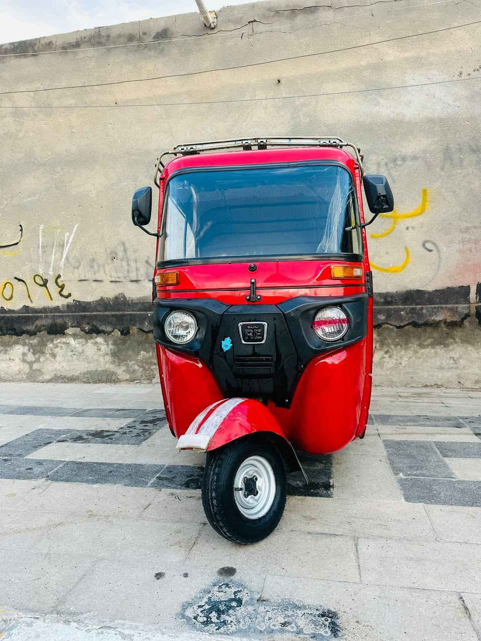 السلام عليكم تكتك البيع مديل ٢٢ شهر٨ رقم ذي قار *********** *********** سعر ٨٣٠٠ وبيه مجال بصيط مكاني رفاعي بيه طكه القد ومصلحه
