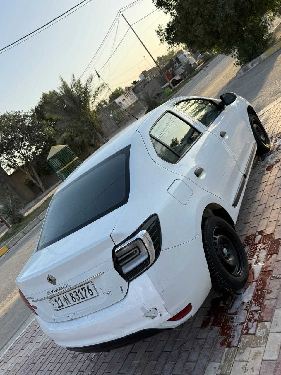 رينو سنبل 2019 مكفوله من الحادث والصبغ فقط بارد. بدايه البنيد  رقم بغداد بسمي.  سياره جاهزه من كلشي مكينه وكير تبريد تدفئه حداديه كله جديد. السعر 82 وبيه مجال. مكاني كربلاء ***********
