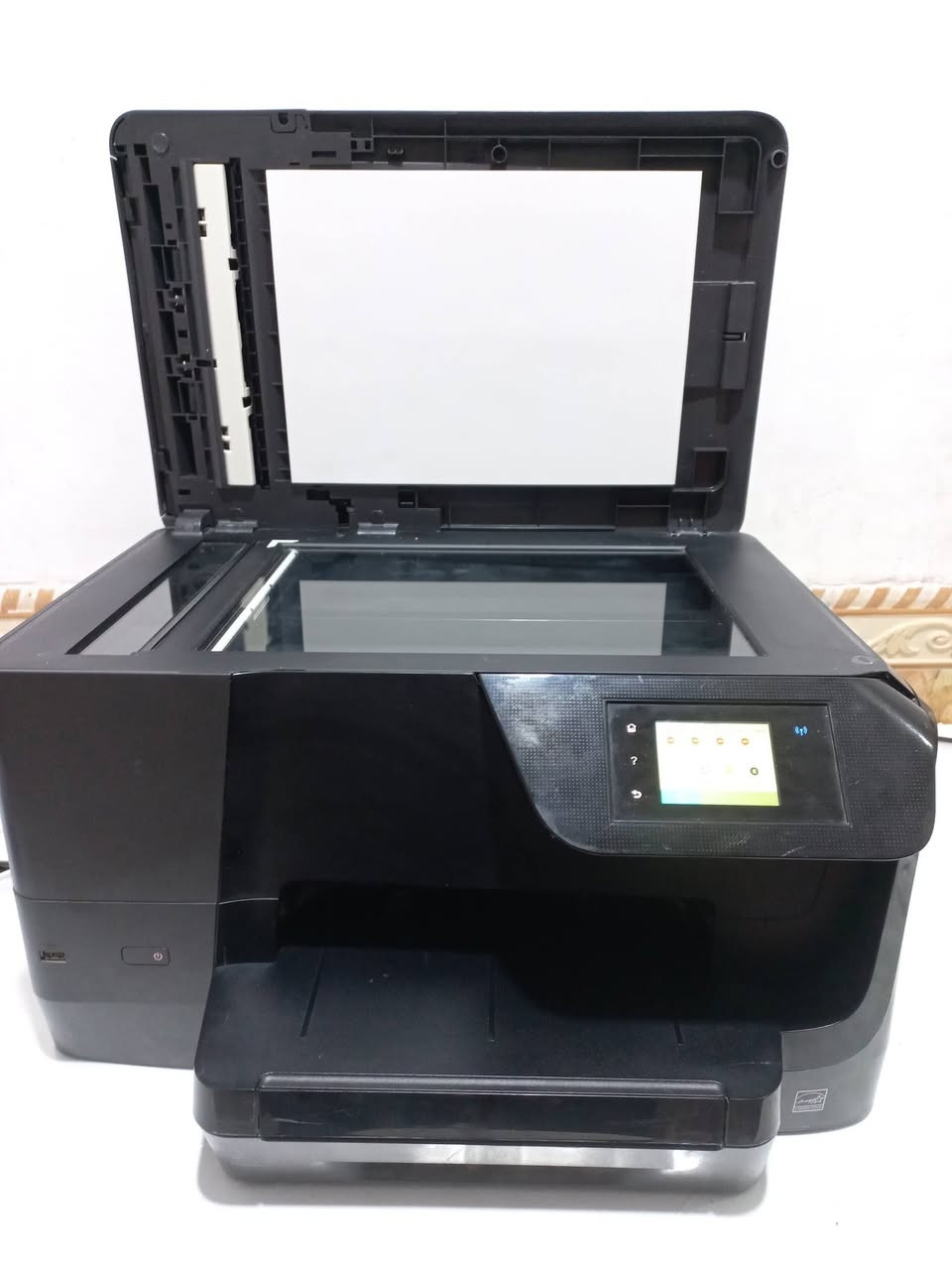 طابعة hp Officejet Pro 8710
طابعة مناسبة للمكاتب والطلاب وطباعة الملازم
مواصفات الطابعة
طباعة واستنساخ عادي وملون
وايفاي وكيبل usb طباعة من الموبايل والحاسبة
فيدر يسحب وجهين تلقائي
طباعة وجهين الورقة تلقائي
سرعة الطباعة 22 نسخة بالدقيقة
سعة كاسيت الورق 250 ورقة
رقم الكاترجات hp 953 وقابلات للحقن للحقنة الوحدة تطبع حوالي ال 1000 ~ 1500 نسخة
بيها مكان USB للارشفة والطباعة

السعر 190 الف وموجود توصيل


**إذا كنت صاحب هذا الإعلان وتريد حذفه لأي سبب، رجاءا أرسل رسالة إلى الدعم الفني**