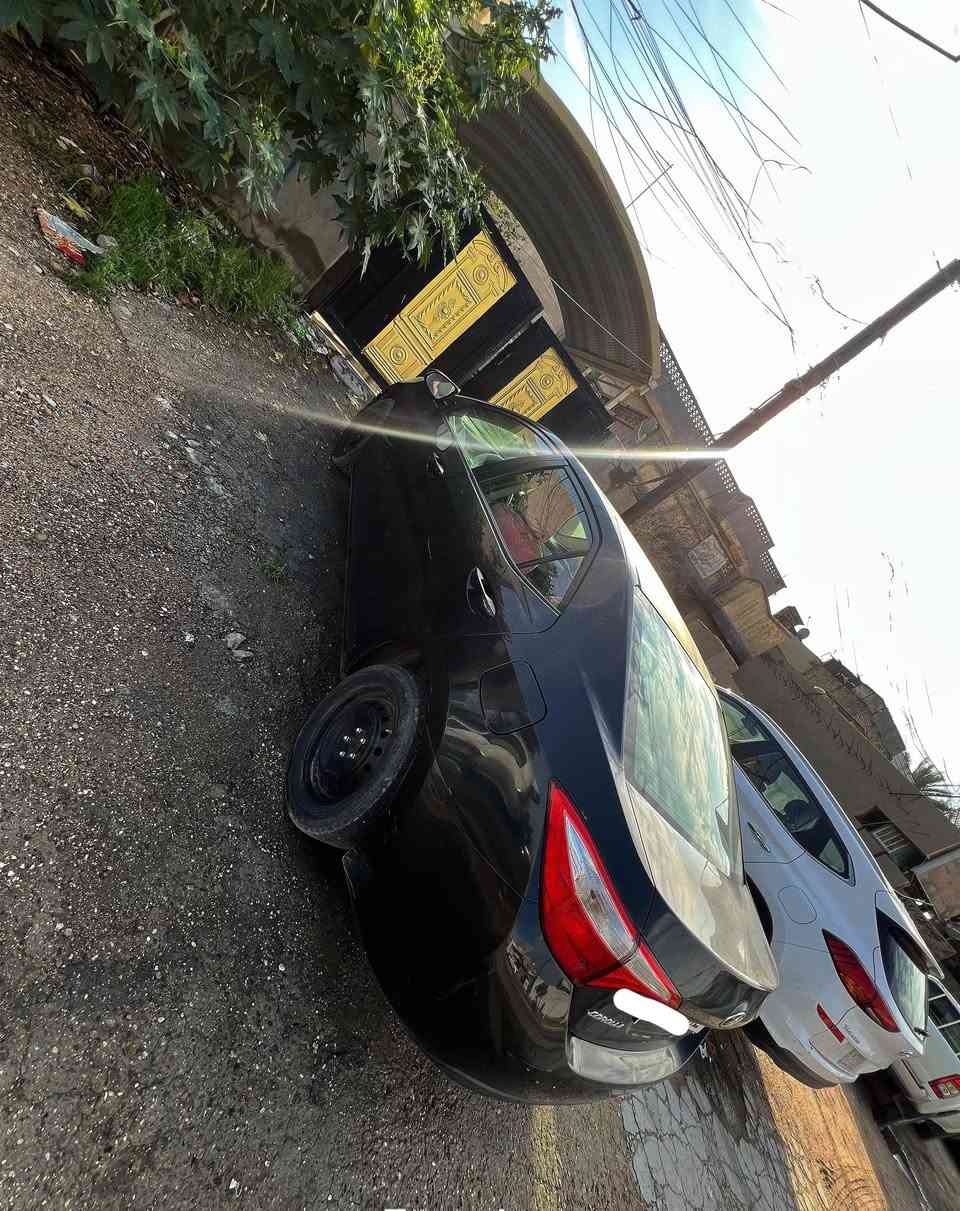 للبيع: تويوتا كورولا 2015 وارد أمريكي 🇺🇸
الياباني المقدس🇯🇵🎌🎌🎌🎌🎌🇯🇵
🔹 اللون: أسود أنيق 🖤
🔹 الحالة: نظيفة جداً ومكفولة من كل شيء ✔️
🔹 الرقم: جديد ألماني (سليمانية) 🔢
🔹 الملكية: السيارة باسمي وتحويل فوري ثاني يوم 📄

✨ المواصفات:
 • محرك اقتصادي وقوي
 • قير أوتوماتيك
 • نظام تبريد ممتاز ❄️
 • داخلية نظيفة جداً
 • شاشة / نظام صوتي
 • كاميرا خلفية
 • وسائد هوائية (إيرباغ)
 • ABS + نظام ثبات
 • سنسرات

💰 السعر: (125$)

📞 للتواصل والاستفسار:  
***********
