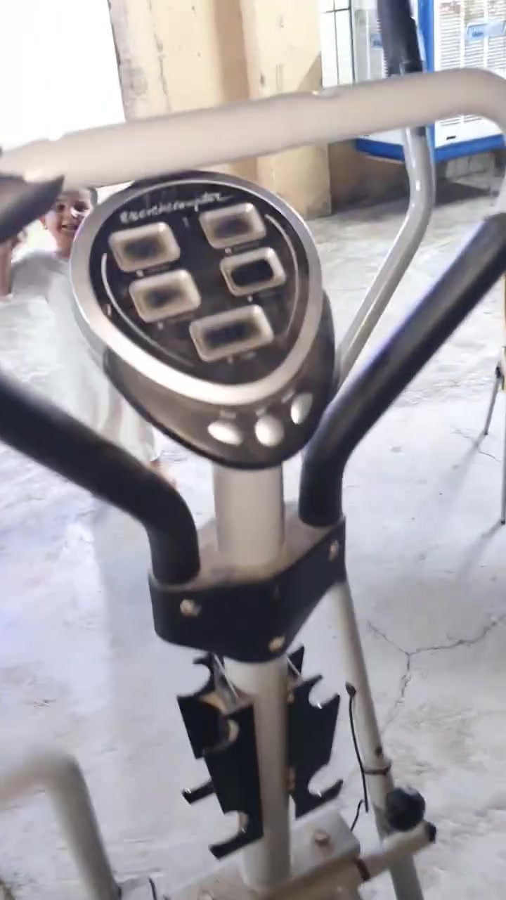 عنوان روناكي جهاز رياضه سعره ٥٠ الف بي مجال ***********
