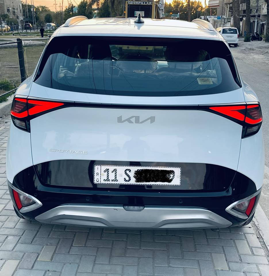 السلام عليكم 
سبورتج ٢٠٢٢ دولية خليجي فول مواصفات عدا بنوراما
مكفوله من صبغ والبارد
بصمة 
كشنات كهرباء
تبريد بيانو 
كشنات تدفئه 
قطعتين تبريد 
شاشه متصله
كفرات اسىود ولامع 
مري شفط 
نضام ترحيب عن الاقتراب
شاشة نفكيشن 
رقم بغداد باسمي ماشيه ٣٢ الف 
السعر ٢٠٥ مجال قليل 
مكاني بغداد حي العامل لاتصال ***********
