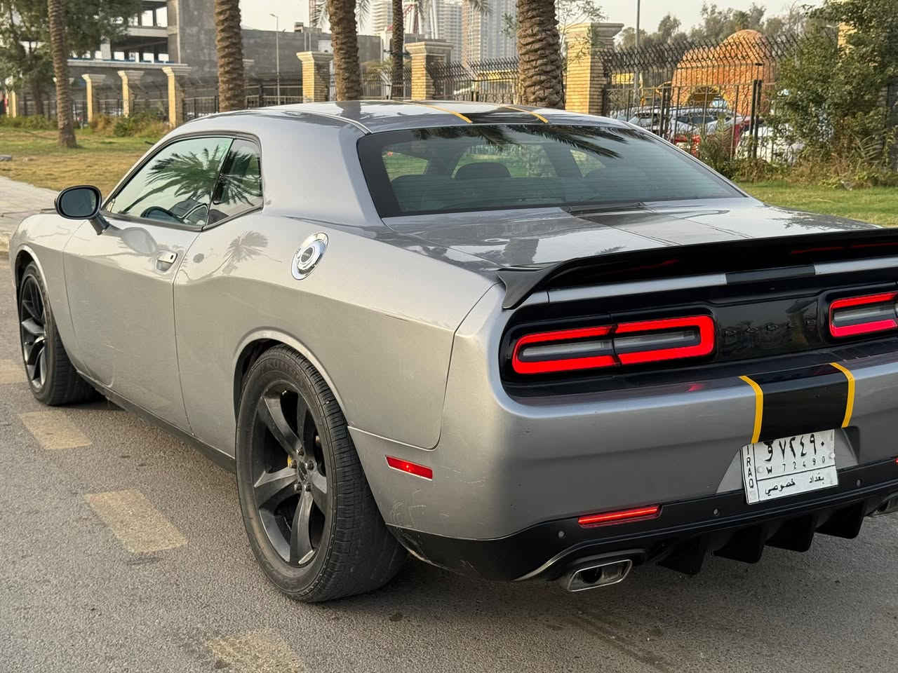 جالنجر 2014
3600
السياره بأسمي تحويل ثاني يوم
صبغ احزام 
تحكم استيرن 
تشغيل بصمه 
دخول ذكي 
شاشه 
دعاميه اماميه ولحيه محدثه
دعاميه خلفيه ودفيوزر هيلكات
محدثه كت كامل 
صدر امامي وخلفي هسه كملته جديد
منضومه تبريد جديده
117 وبيها مجال
***********
