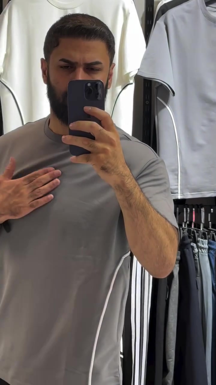 تراك نايك الخامة قطن مقاسات s m L xl قالب جبير متوفر خدمة توصيل جميع محافظات للطلب والاستفسار ***********
