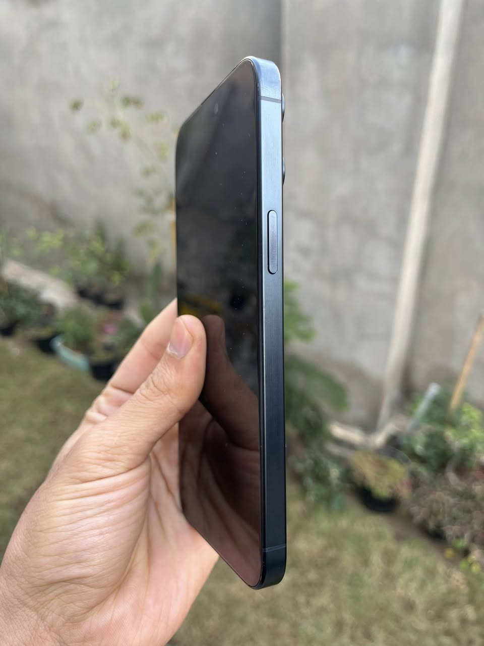 15 برو ماكس دبل خط ZA ذاكرة 256 بطارية 86 مشحون 616 مرة مكفول كفاله عامة على وضع الشركة بلادي لا مفتوح ولا داخل تصليح على فحص وضمان سبوع ونضيف جدا نموذج m الاصلي مكاني بغداد المدائن واكدر اتقرب *********** السعر 1050 وبي مجال بسيط للشراي ويرهم مراوس عادي
