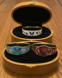 مجموعة أنيقة • للبيع