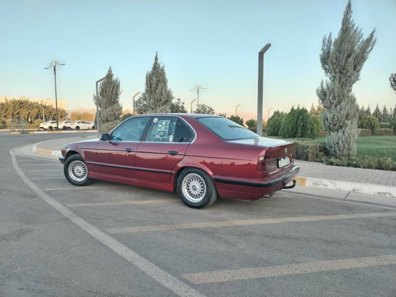 السلام عليكم بيئم 525 للبيع
سياره كير محرك حداديه تخم تاير كله جديد
سياره بيه ضربه بالخشم جاملغ امامي كد شبر
باقي كفاله عامه من كلشي تريد وكاله تريد مداور رقم أربيل
للاستفسار *********** مكاني ديوانية مركز
