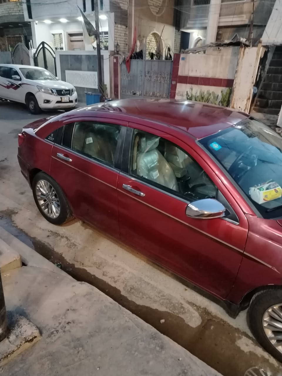 كلايسر سي 200موديل 13محرك 3600  سعرهه 78 وبيهه مجال قليل سياره تخم تاير صدر امام خلفي جديد محرك كير مكفول تبريد جاهز منظومه بانزين جديده  سياره بيهه ضربه جامالغ خلفي الايمن وبيهه رصعه قليله موضحه بل فديو شاشه داخلهه لونين سياره نظيفه والحمدالله وشاد زنون  سنويه تصقط 31 مكان بغداد الشعب ***********
