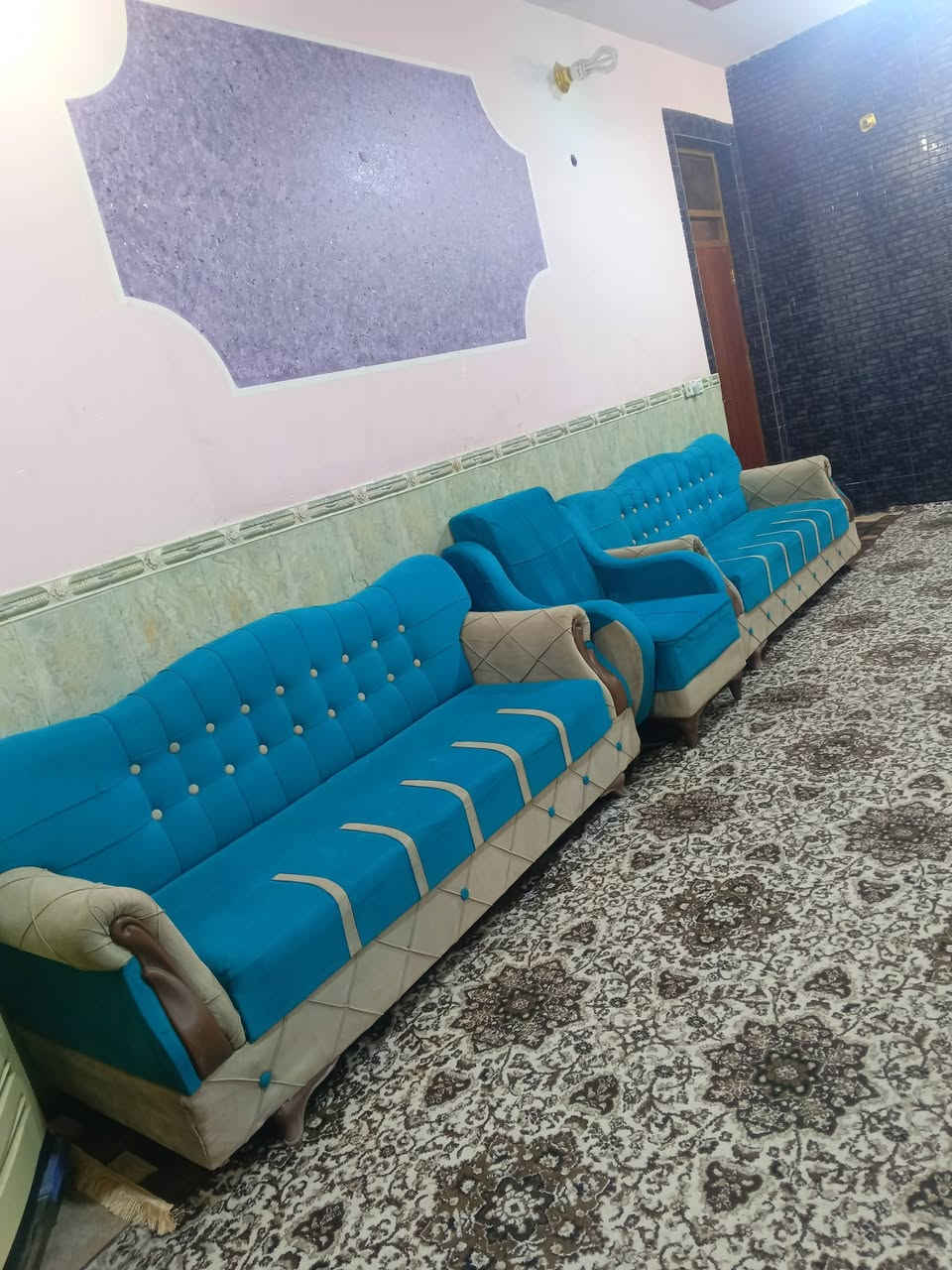 تخم تسكام عشر مقاعد مستعمل نضيف السعر 250 ألف العنوان العزيزيه منطقة باب الحاره للمراسلة *********** يوجد واتساب وماسنجر وتوصيل بل الاجره
