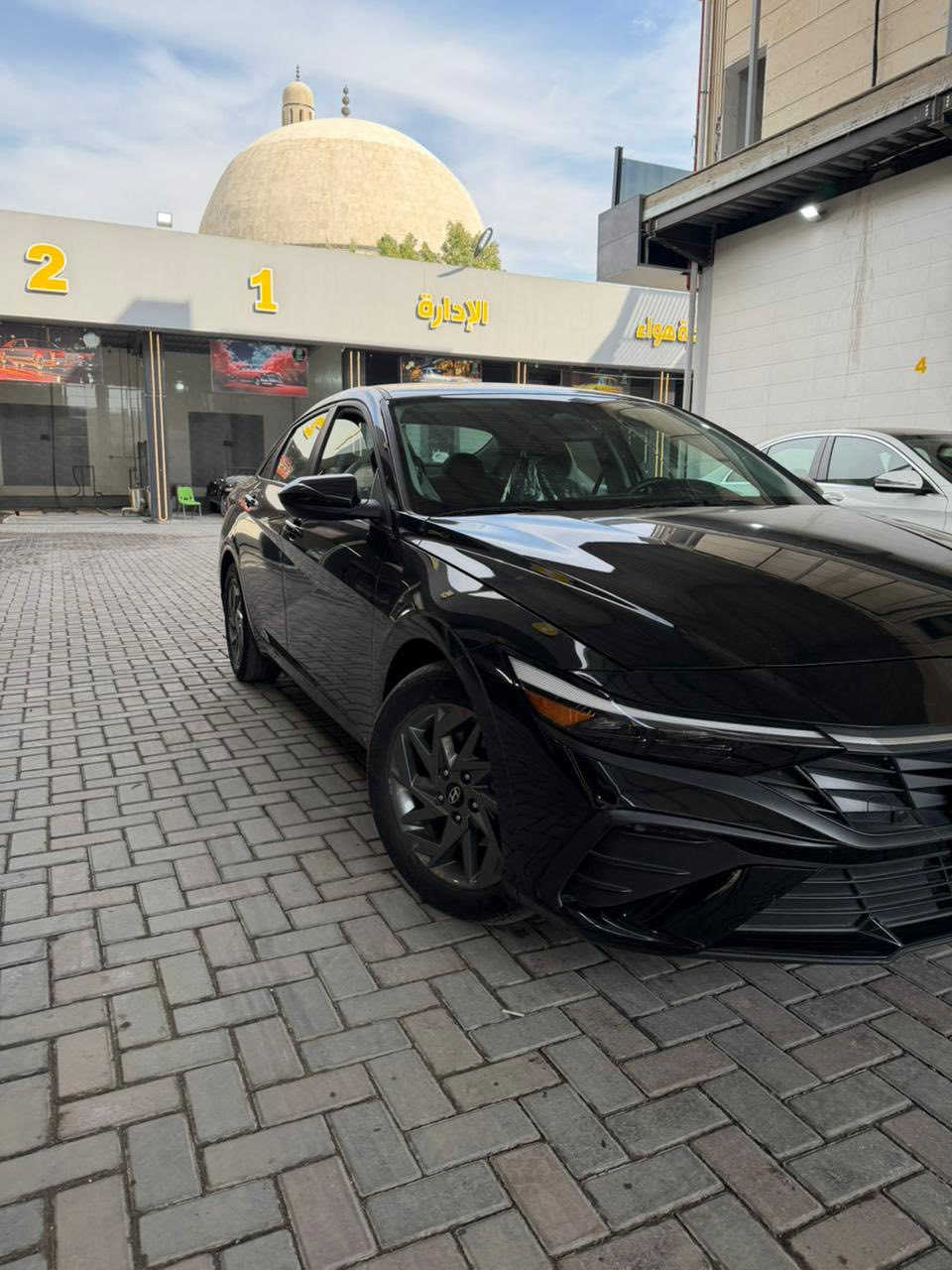 سلام عليكم  للبيع 
هونداي النترا 2024 وارد أمريكي  
حادثها تبديل قبغ جنطه فقط الباقي كفاله 
مكاني بغداد سياره بسمي تحويل ثاني يوم
هـ ***********
السعر 165 مجال بسيط 
الفئه:  SEL محرك 2000 دوش المرغوب 
ممشى  16
الموصفات 🔻
🔴 مفتاح بصمة 
🔴 بصمة أبواب 
🔴 دخول ذكي 
🔴 بصمة صندوق
🔴 تشغيل عن بعد 
🔴 شاشة عداد ديجيتال متصل
🔴 فول تحكم ستيرن جهتين
🔴 شاشة كار بلي 
🔴 كامرة خلفية دوارة 
🔴 رادار امامي 
🔴 رادر جانبي 
🔴 رادر خلفي 
🔴 تحديد مسار 
🔴 مثبت سرعة 
🔴 نقطة عمياء 
🔴 بريك تفاعل اوتتماتيك اثناء اقتراب من الجسم
🔴 انظمة قياده Drive mode ثلاث وضعيات 
🔴 اناره دشبول داخليه LED
🔴 لايت زينون  عدسات عالي ناصي  لايت حاجب لد
🔴 صندوق ذكي يفتح عن الاقتراب 
🔴 نظام abs
