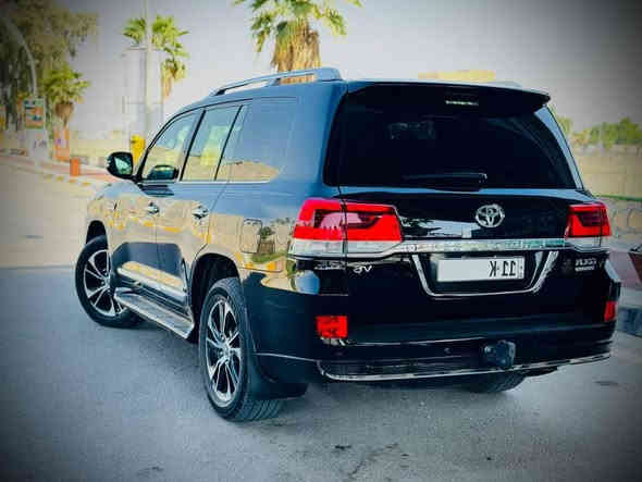 السلام عليكم ورحمه الله وبركاته 
تويوتا لاندگروز
2021
GXR
بحريني فول مواصفات
مغلفه PPF
داخل قرميدي 
3 شاشات
رقم بغداد الجديد
ماشيه 49 الف حقيقي
مكفوله كفاله عاااااامه
المواصفات  فول 1/1         
بصمة + تشغيل عن بعد
فتحة سقف
زراك امامي 
صندوق كهرباء 
كشنات كهرباء 3 دكم
محرك 6 سلندر
شاشه جبيره اندرويد 
ايرباك عدد 8
عداد ليزري لكزز
شاحن واير ليس
حساسات امامية وخلفية
مري شفط + ثلاجة
فور ويل 4*4
لايتات اوتو  
تحكم استيرن فول
لايت زنون 
كاميرا
بيه 3 اصابع بارد فققققط براس الچامرلاغ الامامي السكن
السعر 562$ وبيه مجال للشراي الجاد
مكان السيارة ديالى الخالص
الخاص مفتوح
للاستفسار ***********
