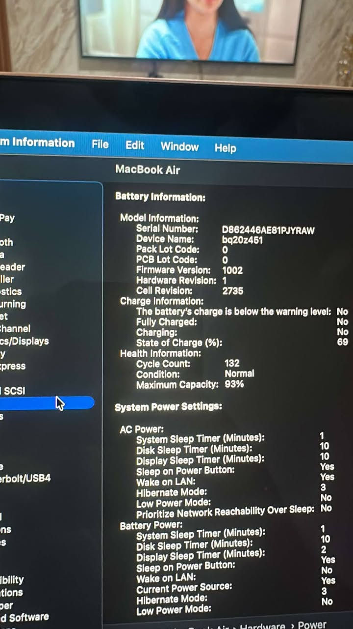 مكلف بالنشر

MacBook air M1

ماك بوك اير 13 انج

معالج M1
الرام 8GB
الهارد 256
صحة البطارية 93
عدد دورات الشحن 132
شاحنة 30 واط
اللون Rose Gold
*****************
السعر 600 الف يشمل التوصيل 
الملحلقات ..
الجهاز 
الشاحنة 
الجهاز فيه عيب واحد وهو زرين ال H+J
بالعراقي طامسات لي جوه بشكل غير ملحوظ بس يستغلن بالكامل
وتوجد صورة توضح ذلك

يوجد توصيل لكل محافظات العراق..


**إذا كنت صاحب هذا الإعلان وتريد حذفه لأي سبب، رجاءا أرسل رسالة إلى الدعم الفني**