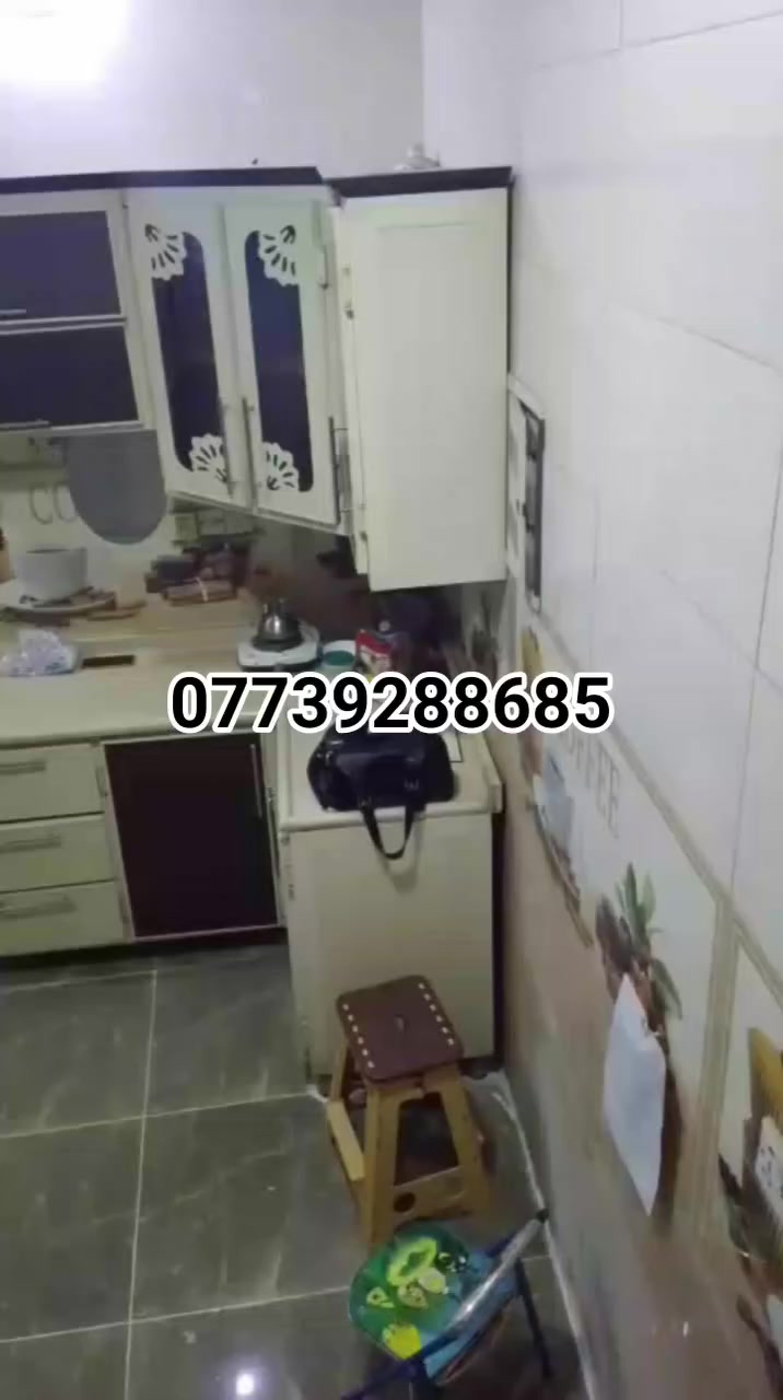 يا الله السلام عليكم يوجد دار للايجار المساحه 50 متر يحتوي استقبال ومطبخ وصاله و3غرف نوم وصحيات داخليه وخارجيه البيت طابقين ونص بي سبالت وكونتر كيزر ماطور واير سب وجوزه كله كامل موقع الدار بغداد الدوره المهديه ثانيه خلف جامع شاهين الكبيسي السعر 500الف سكن عائله فقط 
***********
