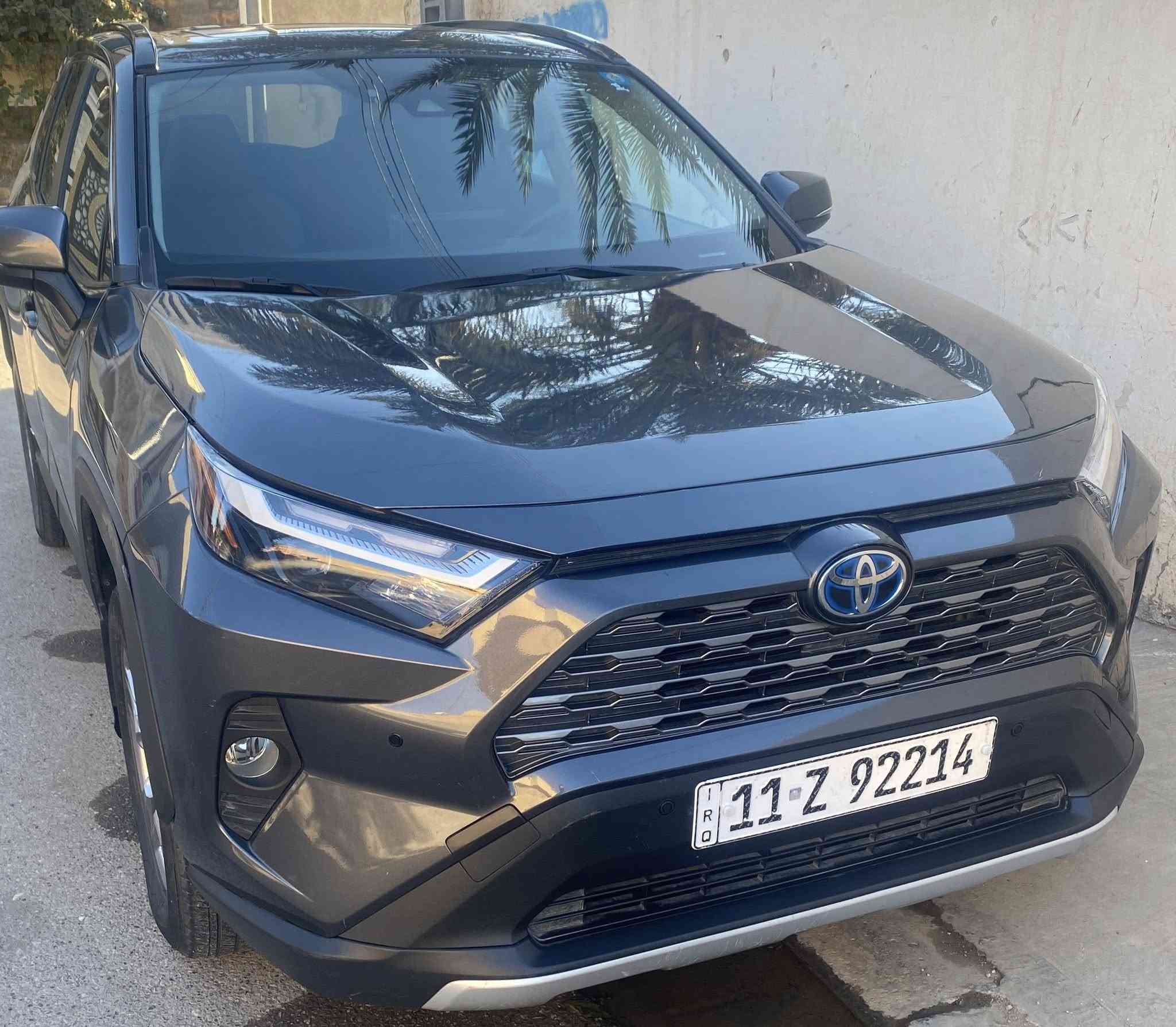 Rav4 XLE AWD  راف فور
2023 هايبرد
دخول جديد حره مرقم بغداد بإسمي 
ماشيه22000
بيه ٤قطع صبغ السياره جديده ومابيه اي نقص  
فتحه 
بصمه 
كرسي وصندوق كهرباء 
السعر 190$ 
مكان السياره بغداد 
للاستفسار ***********
