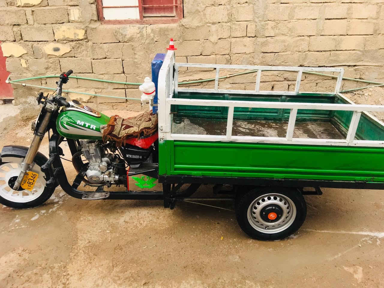 السلام عليكم ستوته للبيع مديل اوراق 14 السعر1300 المكان البصرة خور الزبير واتس***********
