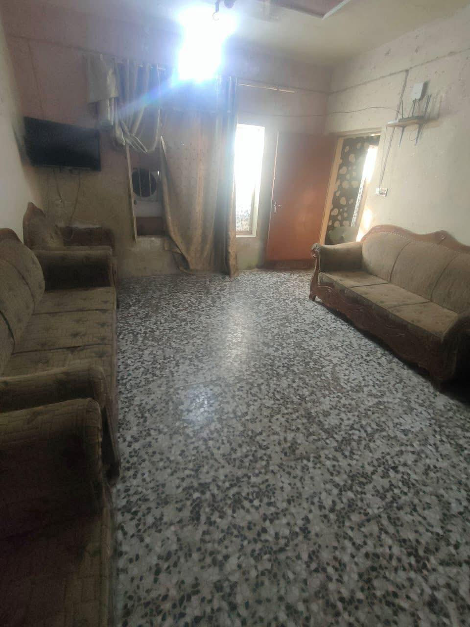 بيت للبيع طابو صرف مطلوب 33 اسكان 
مساحة 170 واقع حال 200  مطلوب 33 مليون اسكان السعر 80 مع الطلب كامل 
ملاحظة السعر قابل للمناقشه 
البيت شيلمان استقبال وهول وكلدور وغرفه نوم ومطبخ
📍 الموقع: الحلة -نادر الثالثه قرب مدرسه غزه

📞 للتفاصيل اكثر زيارة المكتب الكائن في نهاية شارع المهندسين مقابل مدينة العاب ارض بابل *********** 

🌿🕊️لمن يرغب في عرض عقاره لدينا وبصورة مميزة 
التواصل معنا على بريد الصفحة او رقم الواتساب ***********
تتوفر بيوت ومشتملات وقطع طابو صرف بمختلف المساحات والاماكن 
تتوفر قطع طابو زراعي سند 25 
تتوفر بيوت طابو زراعي 
للاستفسار الاتصال واتساب  ***********
