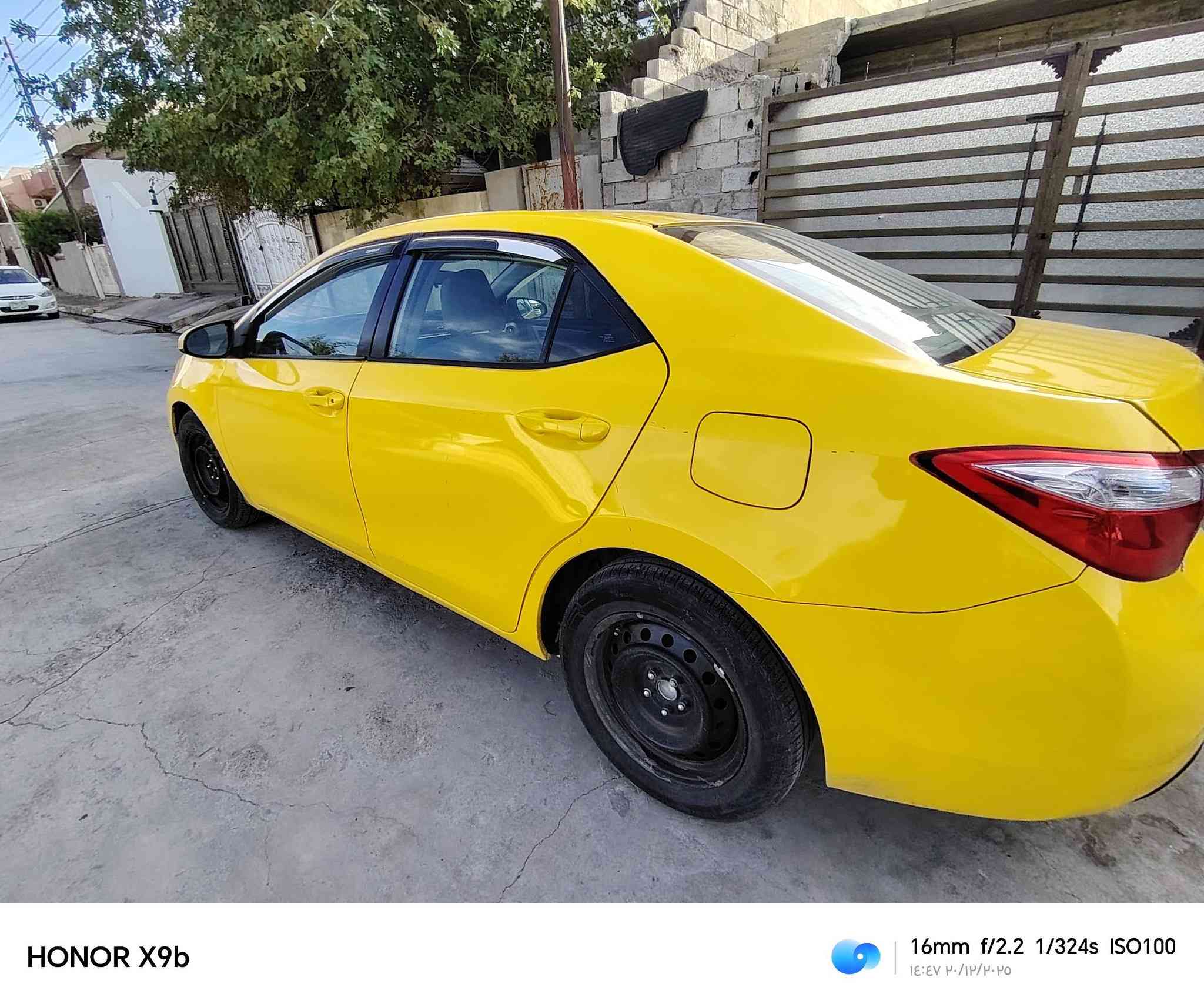 كورلا 19 كير محرك بالشرط تبريد شغال تدفئة شغالة رادار اماي خلفي جانبي كامره خلفية صدرها جديد الداخل جديد تايرات جديدة بيها ضربة جامرلغ خلف السايق والجامرلغ الخلفي السكن بيها قليل دواخل رقم بغداد مميز أرقام انكليزيه شرط التحويل والغرامات الشرعي بكركوك السعر ١٣٣ بيها مجال 
رقم الهاتف ***********
