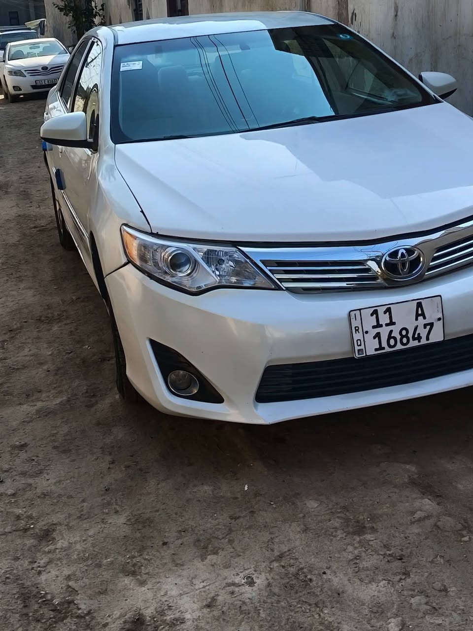 السلام عليكم للبيع كامري 2012 رقم بغداد السيارة مصبوغة عام تكسي دبي حادث جاملغ امامي السعر 100 وبيها مجال مكان السيارة بغداد ابوغريب ***********
