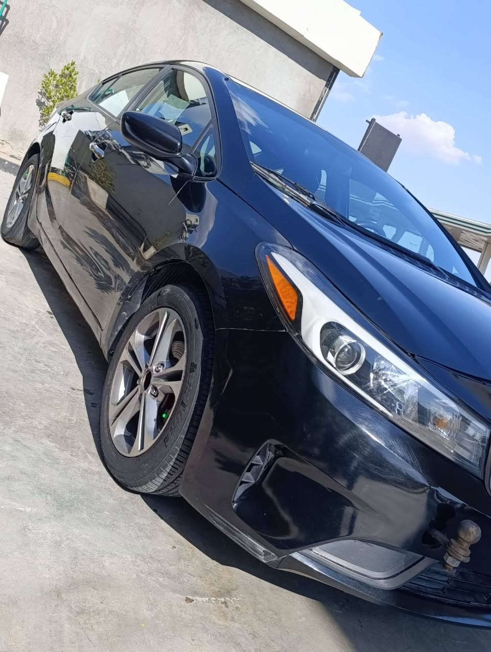 فورتي ٢٠١٧
رقم أربيل تحويل وكاله مضمون
ماشية ١٢٩
بيهه ٣ قطع
مكفوله من اي لغد او شاصي
كير مكينة خير من الله
صدر امامي خلفي جديد
طخطخات عدلتهه وصبغتهه
باتري جديد ومنفذ usp  وكامرة و aux
السيارة متصرف عليها دينار جاهزة كامله
السعر ٩٧ ورقه

***********
اتصال أو وتساب
