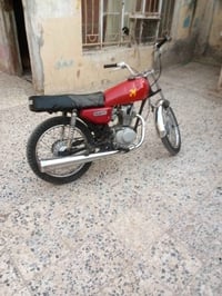 دراجه للبيع نضيفه اوراق اصولي وكيله سيد خلدون موديل ٢٠١٤ الرقم شاصي مب...