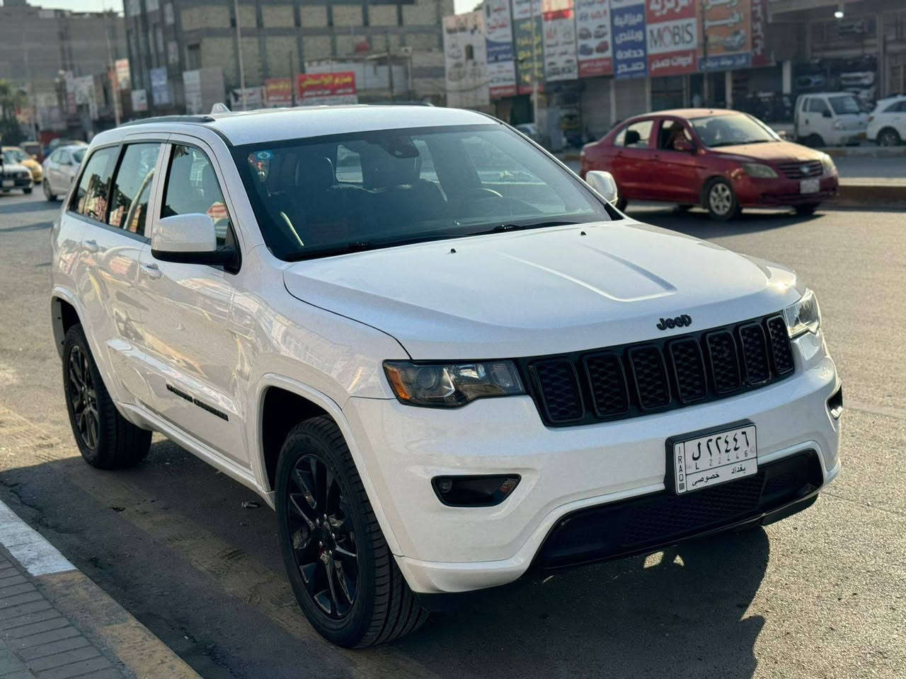 السلام عليكم جيب بلاك توب موديل 2022 ماشيه 60 صور السونار معروضه يمك  السعر 230 وبيهه مجال بسيط  مكان السياره بغداد      *********** غير متواجد علئ الفيس
