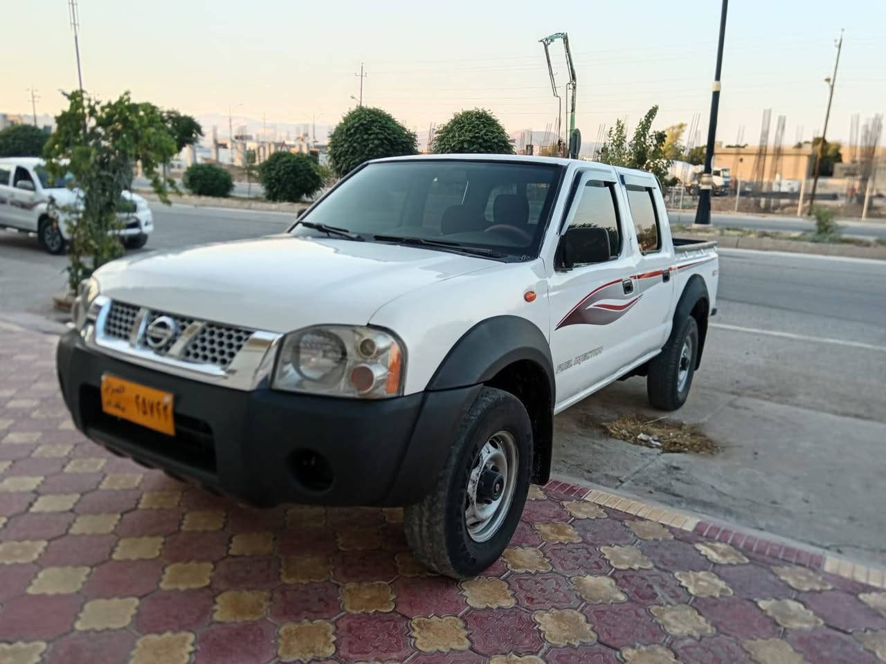نیسان مۆدیل  2012  بڕاوە   سعر  82  گەڵا  ***********                ***********
