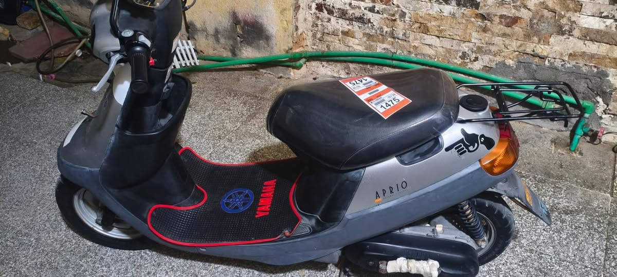 السلام عليكم بتره خطين الدراجه جديده صارله شهر طالعه من الحاويه وصله وياه موجود وكلشيء شغاله والدراجه خير من الله
السعر ع هذا الرقم..
***********
