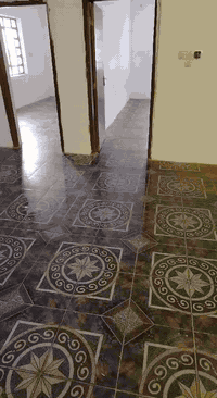 للايجار بيت طابقين ثلاث غرف نوم وصاله ومطبخ وصحيات خزان شارع أربعين قريب على السلوك والتربيه الاساسيه والمدارس ***********
